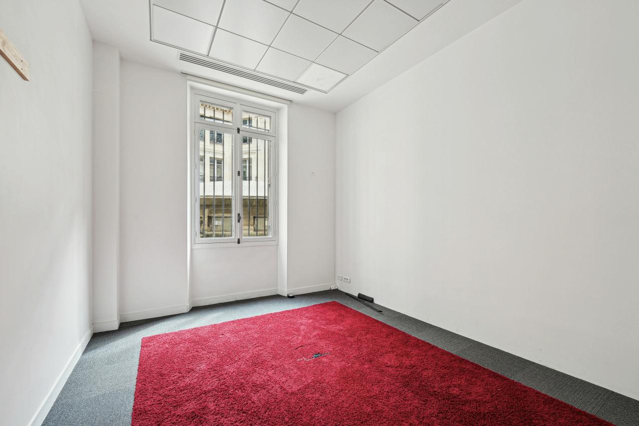 Bureau Paris 958m² Location bureau Paris OLBUR2419480 4